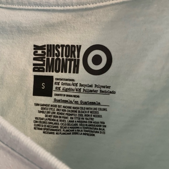 NWT SMALL LIGHT BLUE SPOTLIGHT ART GRAPHIC TEE - Picture 4 of 5